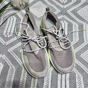 Sorel Kinetic Lace Impact Beige Sneakers with Yellow Accents